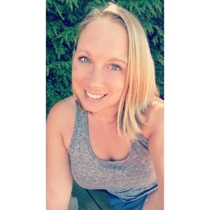 Meet your Posher, Jana